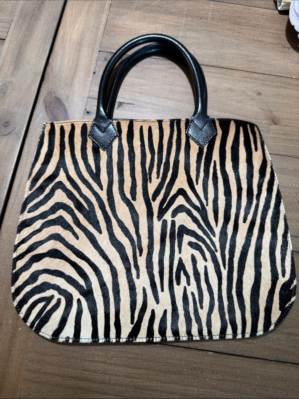 Zebra-Print Tote Bag With Black Handles — image 3 of 7